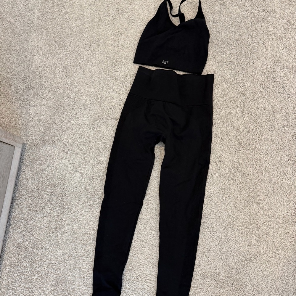 SET Active Black Leggings